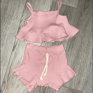 Girls 2 piece outfit!! Rose pink 🥰 6-9mo